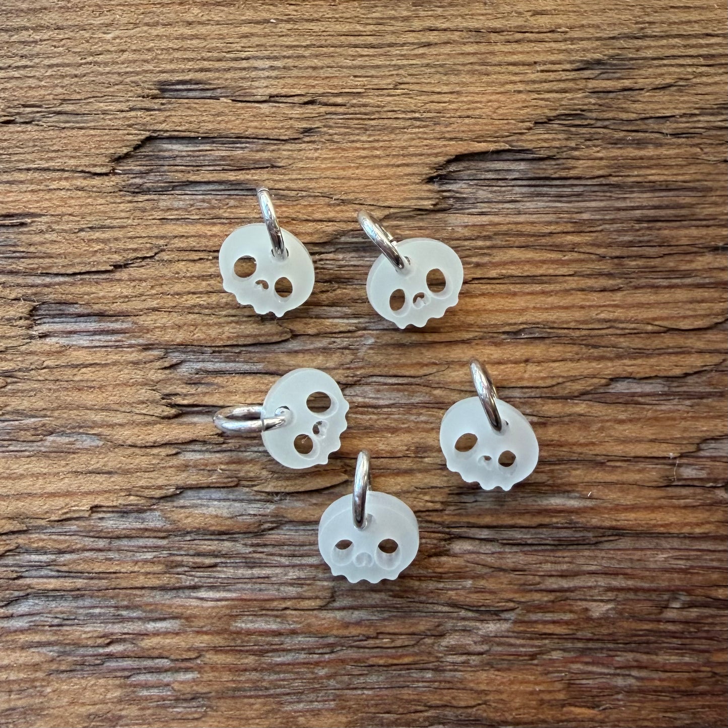 Glow Bitty Skulls