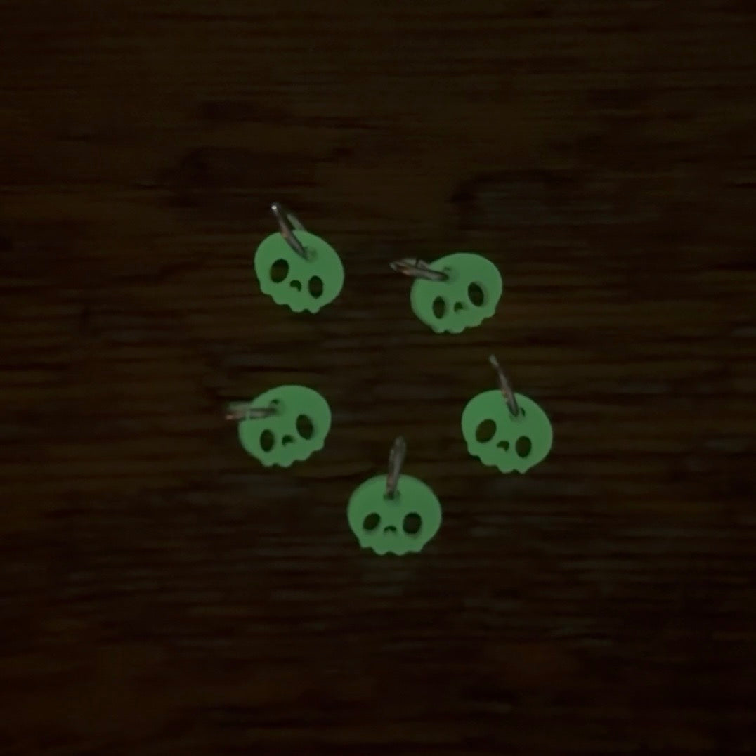 Glow Bitty Skulls
