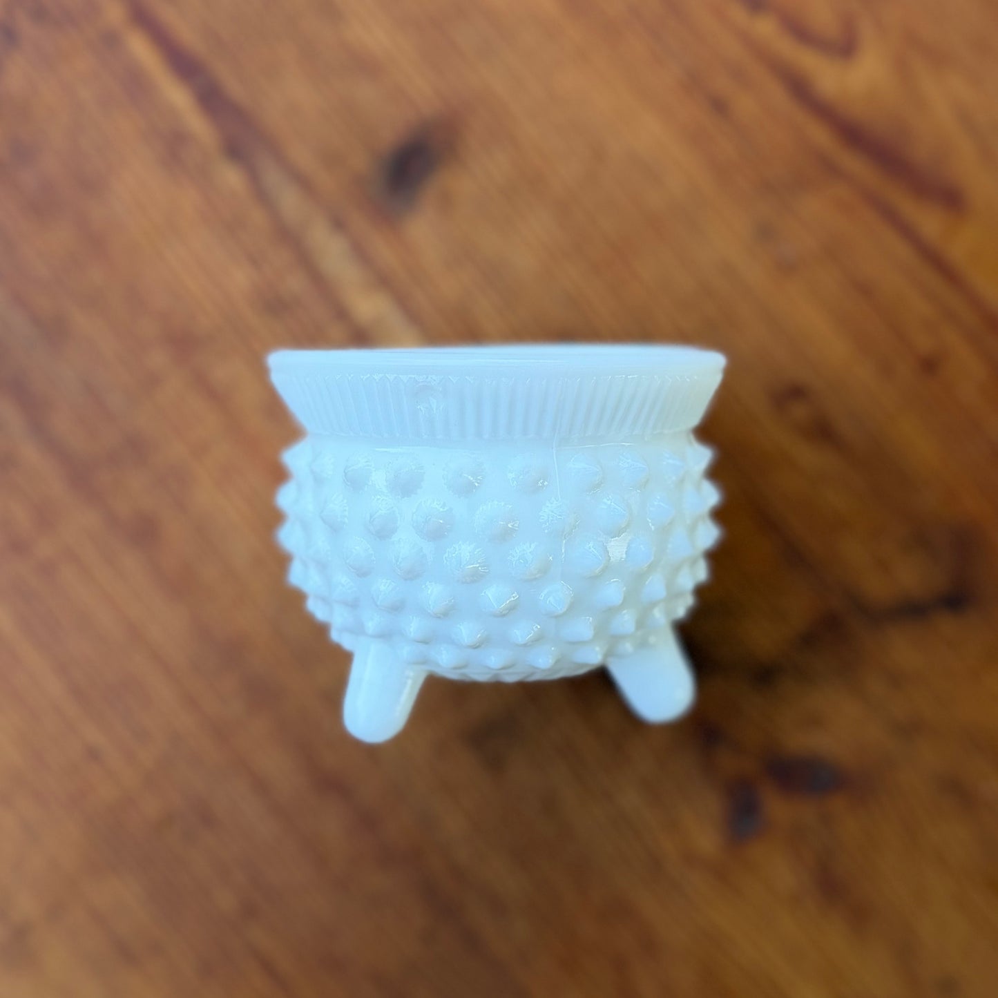 White Fenton Cauldron ★ Vintage
